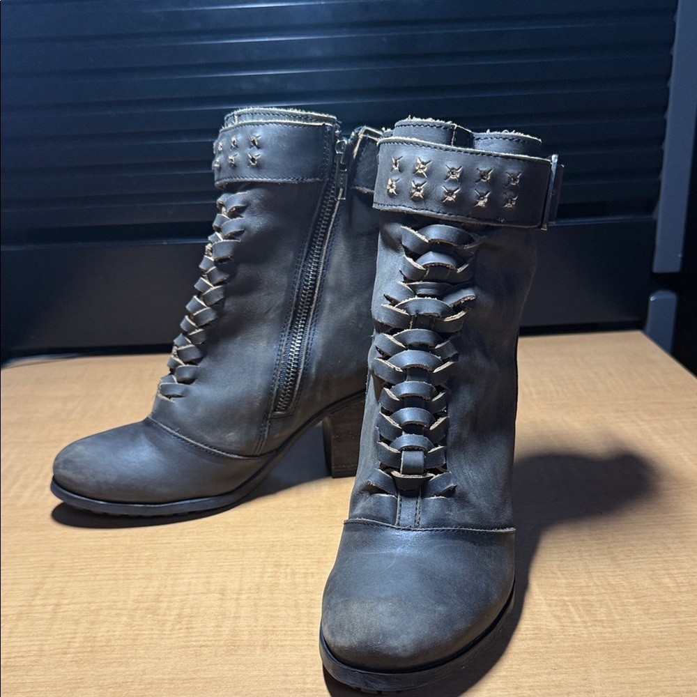 HARLEY DAVIDSON WOMEN'S CALKINS MOTO BOOTS - ROUND TOE size 8 NWOT